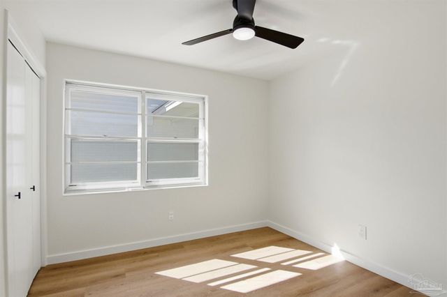 3520 Tide Dr, Pensacola, FL 32504