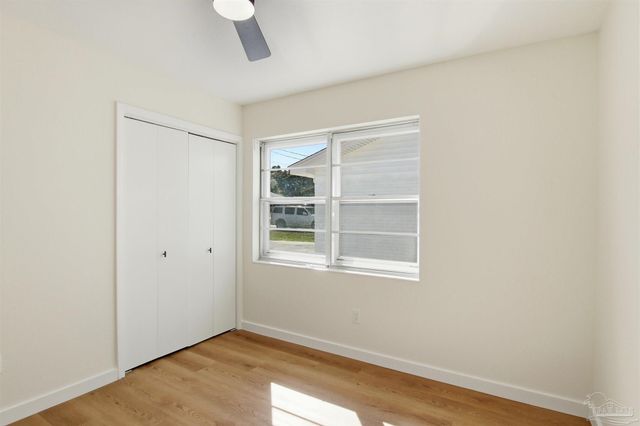 3520 Tide Dr, Pensacola, FL 32504