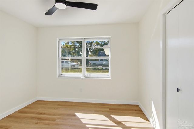 3520 Tide Dr, Pensacola, FL 32504