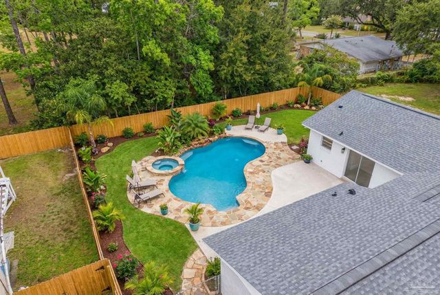 3520 Tide Dr, Pensacola, FL 32504