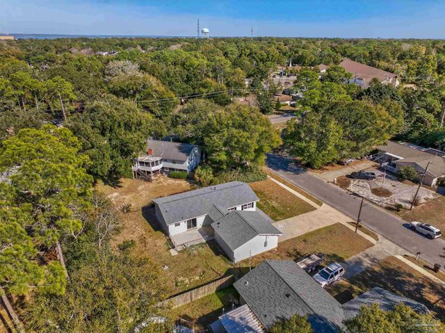 3520 Tide Dr, Pensacola, FL 32504