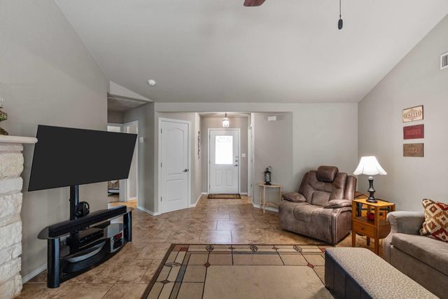 20307 HIGHLAND LAKE DR, Lago Vista, TX 78645