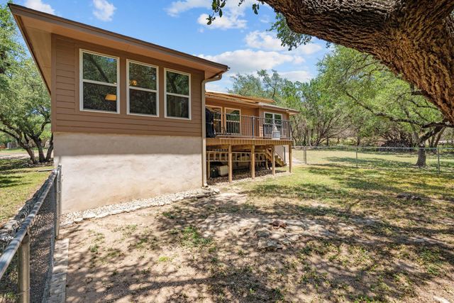 20307 HIGHLAND LAKE DR, Lago Vista, TX 78645