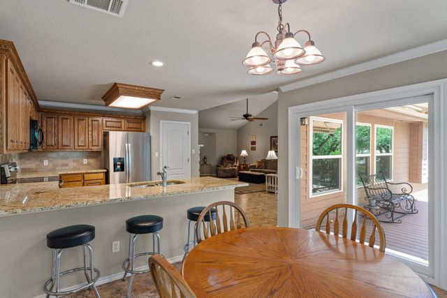 20307 HIGHLAND LAKE DR, Lago Vista, TX 78645