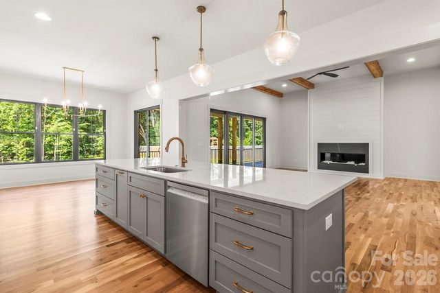 2373 Lee Lawing Road, Lincolnton, NC 28092