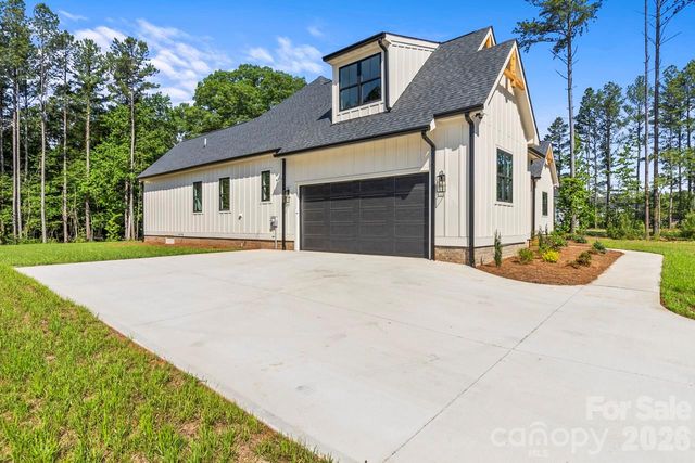 2373 Lee Lawing Road, Lincolnton, NC 28092