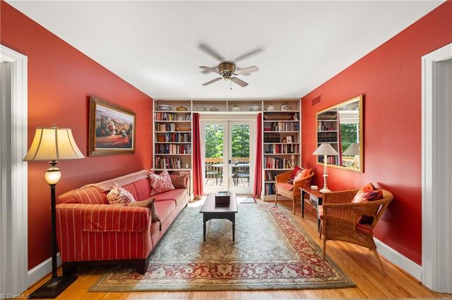 1538 Overbrook Avenue, Winston-salem, NC 27104