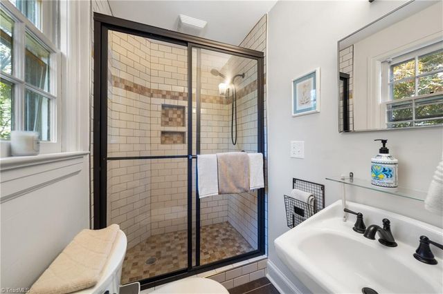 1538 Overbrook Avenue, Winston-salem, NC 27104