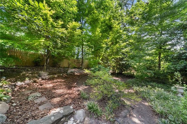 1538 Overbrook Avenue, Winston-salem, NC 27104