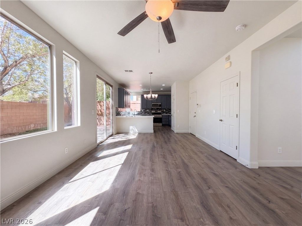 7319 Pepperbox Avenue, Las Vegas, NV 89179 — photo 3