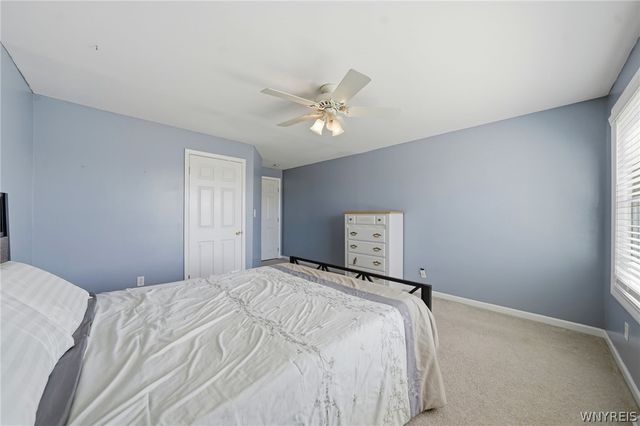72 Michaels Walk, Lancaster, NY 14086