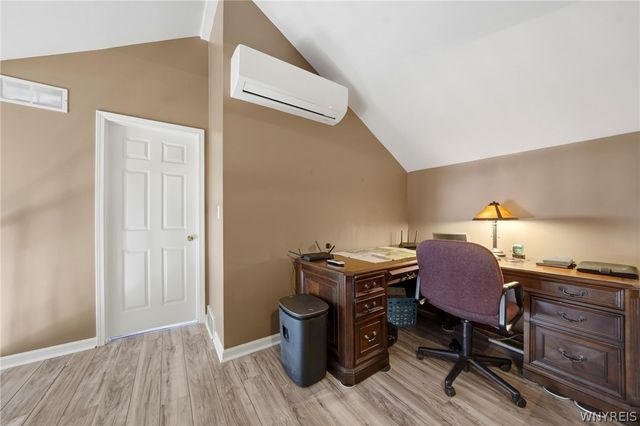 72 Michaels Walk, Lancaster, NY 14086