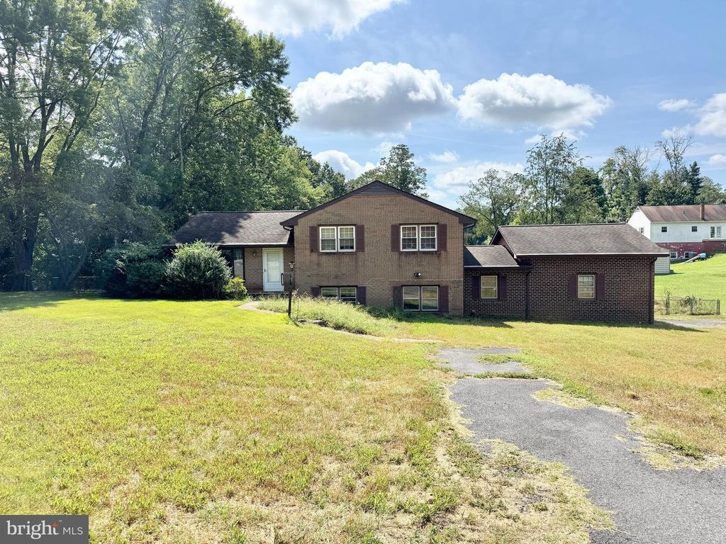11124 DAHLGREN RD, King George, VA 22485