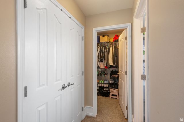 5527 W CALIENTE DR, West Jordan, UT 84081