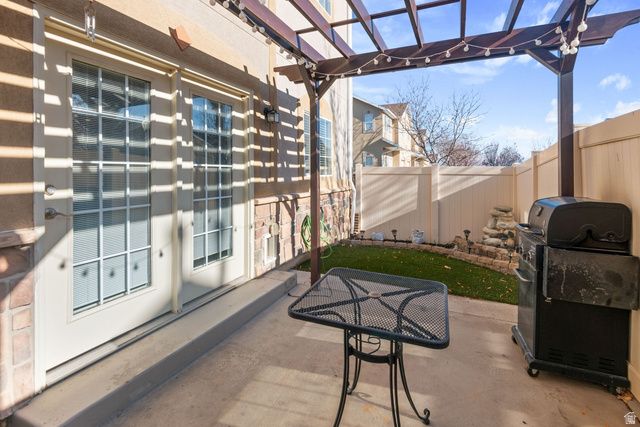 5527 W CALIENTE DR, West Jordan, UT 84081