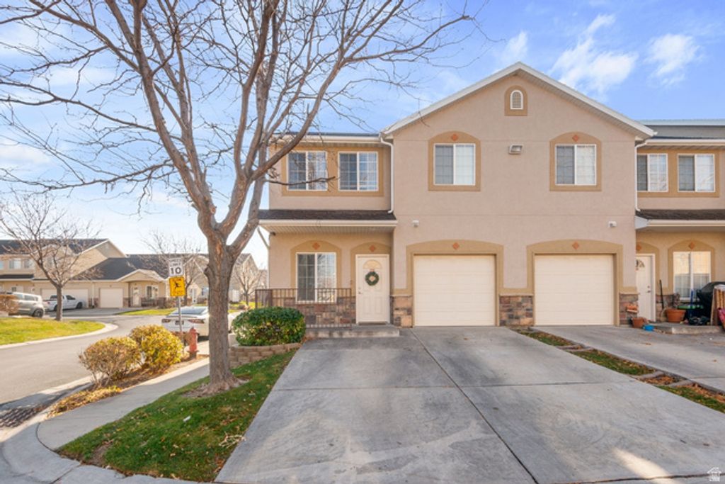 5527 W CALIENTE DR, West Jordan, UT 84081