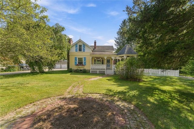 413 Harkney Hill Road, Coventry, RI 02816