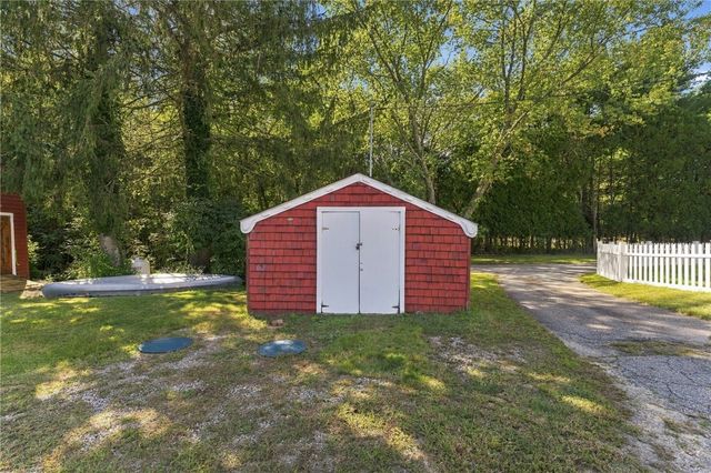 413 Harkney Hill Road, Coventry, RI 02816