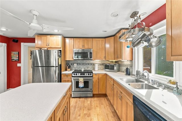 413 Harkney Hill Road, Coventry, RI 02816