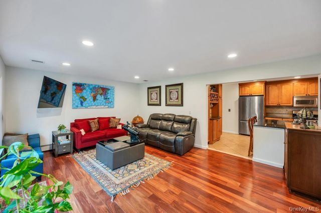75 Elm Avenue, Smithtown, NY 11787