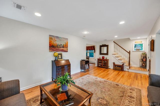 75 Elm Avenue, Smithtown, NY 11787