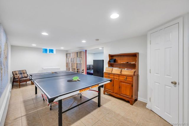 75 Elm Avenue, Smithtown, NY 11787