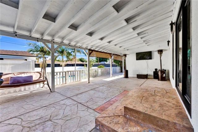 15644 San Fernando Mission, Granada Hills, CA 91344