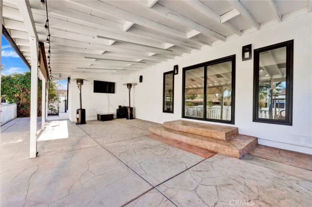15644 San Fernando Mission, Granada Hills, CA 91344
