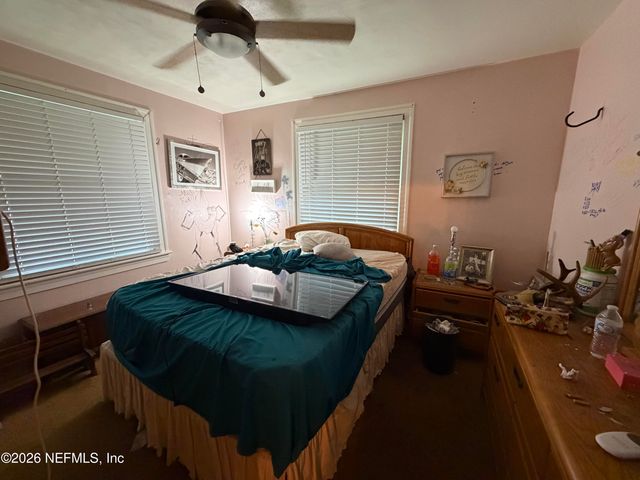5323 SUNDERLAND Road, Jacksonville, FL 32210