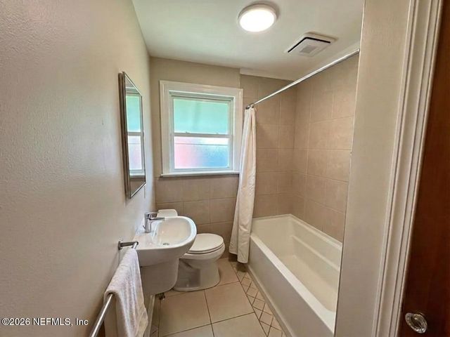 5323 SUNDERLAND Road, Jacksonville, FL 32210