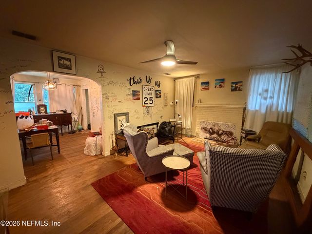 5323 SUNDERLAND Road, Jacksonville, FL 32210
