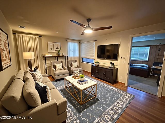 5323 SUNDERLAND Road, Jacksonville, FL 32210