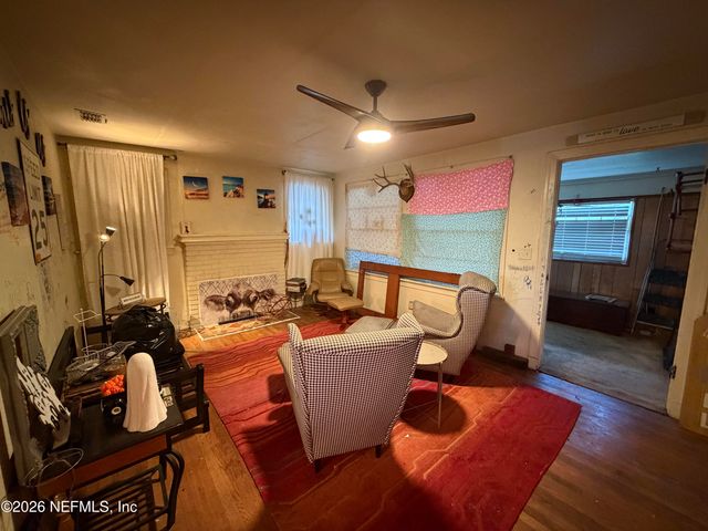 5323 SUNDERLAND Road, Jacksonville, FL 32210
