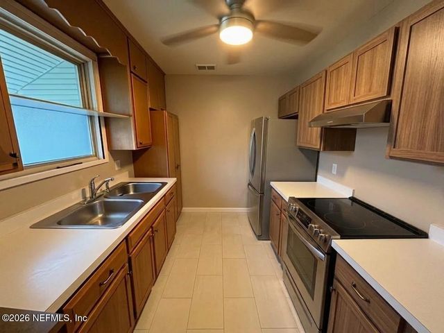 5323 SUNDERLAND Road, Jacksonville, FL 32210