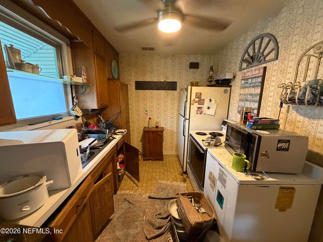 5323 SUNDERLAND Road, Jacksonville, FL 32210