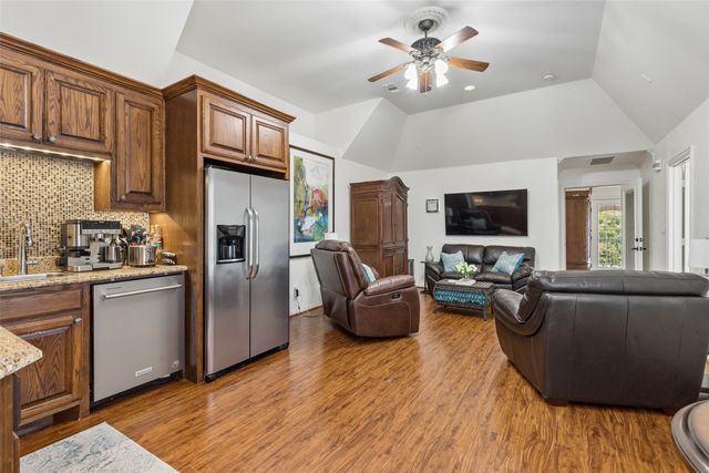 3113 Overlook Circle, Highland Village, TX 75077