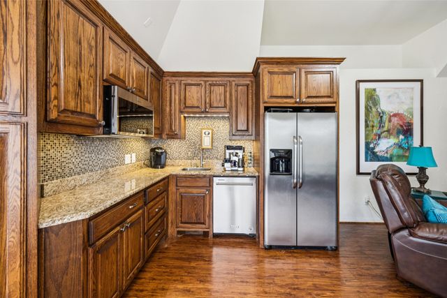 3113 Overlook Circle, Highland Village, TX 75077