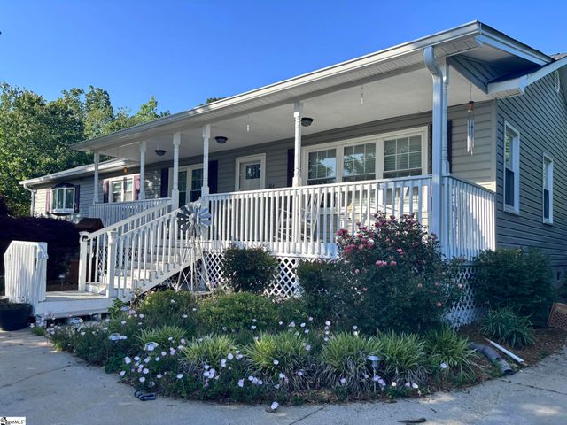 104 N Tiger Court, Travelers Rest, SC 29690