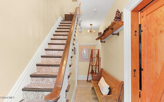 153 Barrett Street, Schenectady, NY 12305