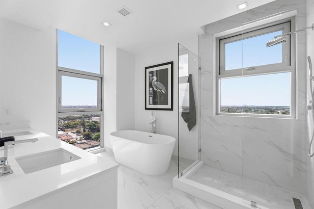 220 Lake Shore Drive 1523, Lake Park, FL 33403