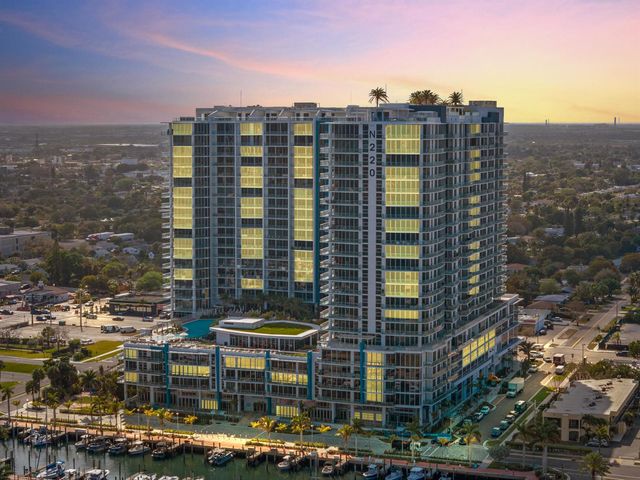 220 Lake Shore Drive 1523, Lake Park, FL 33403
