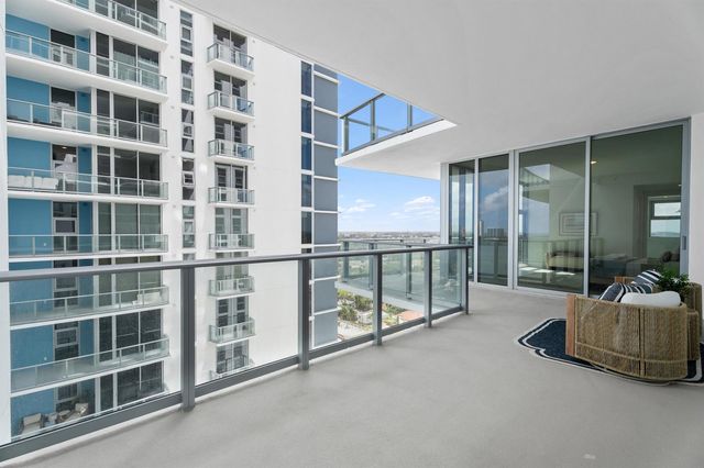 220 Lake Shore Drive 1523, Lake Park, FL 33403