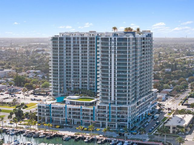 220 Lake Shore Drive 1523, Lake Park, FL 33403