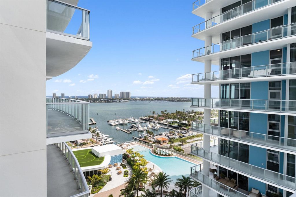 220 Lake Shore Drive 1523, Lake Park, FL 33403