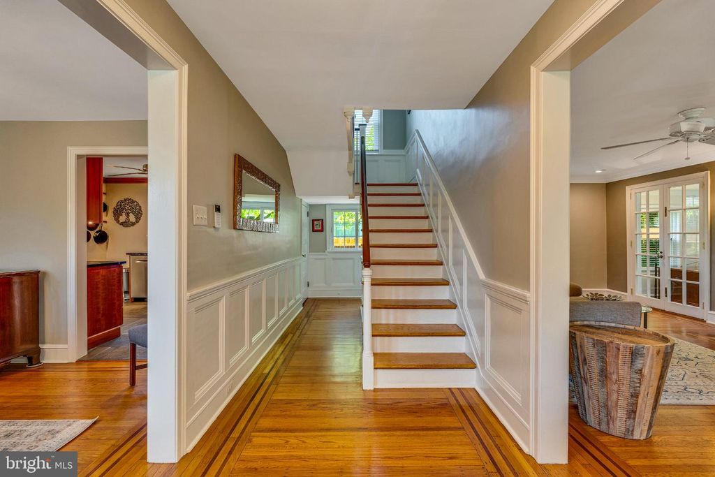 1315 WHEATSHEAF LN, ABINGTON, PA 19001 — photo 2