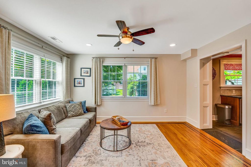 1315 WHEATSHEAF LN, ABINGTON, PA 19001 — photo 4