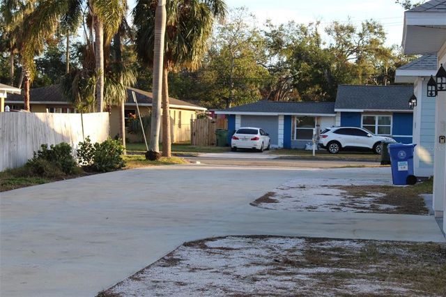 1619 17TH STREET W, Bradenton, FL 34205