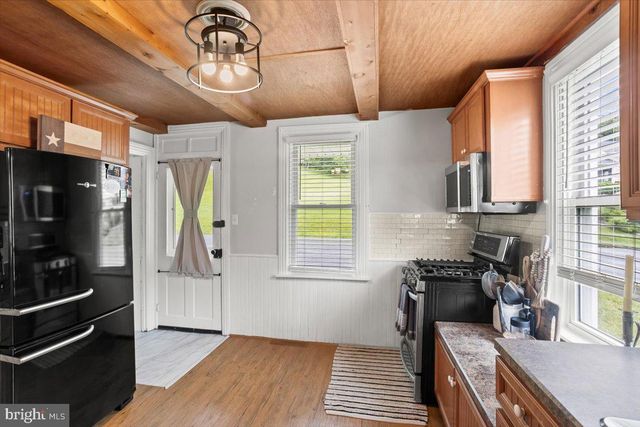 100 2ND ST, Mechanicsburg, PA 17055