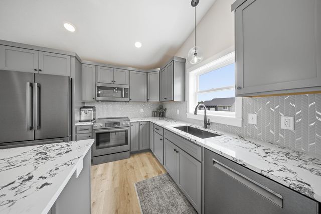 2578 Meadows Drive, River Falls, WI 54022