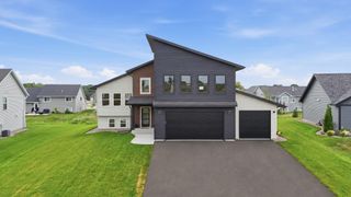 2578 Meadows Drive, River Falls, WI 54022